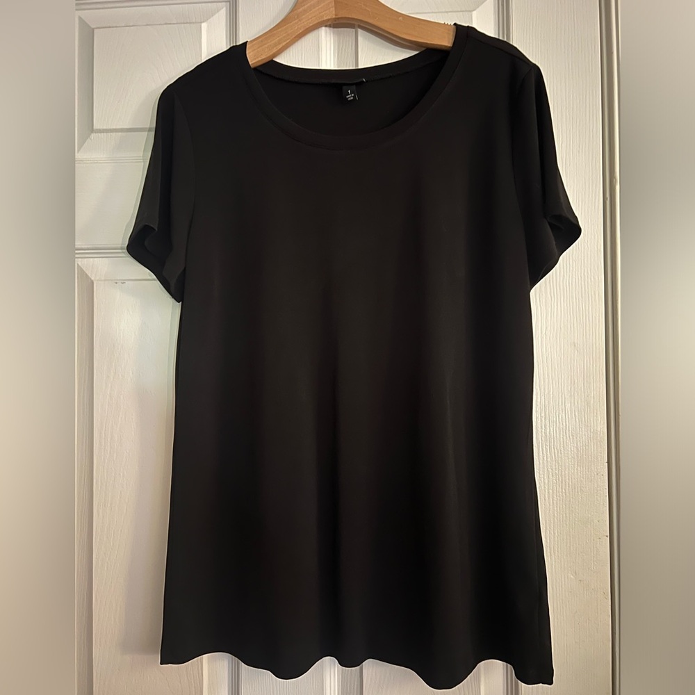 Black Wrinkle-Free Shirt